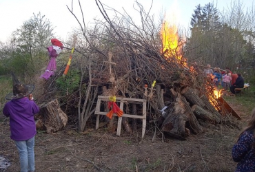 Pálení čarodějnic se zúčastnila stovka dětí a dospělých