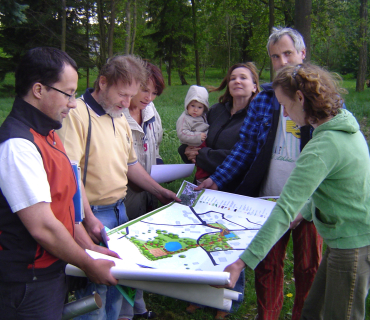 2011, 29. dubna: Setkání občanů nad plány obecního centra