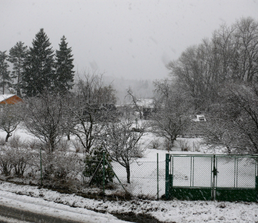 2011, 18. března: Sněhová bouřka přerušila nástup jara